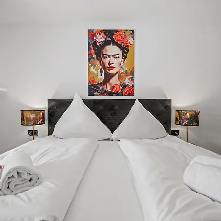 Frida Kahlo Am Bodensee * 크레스브론암보덴지